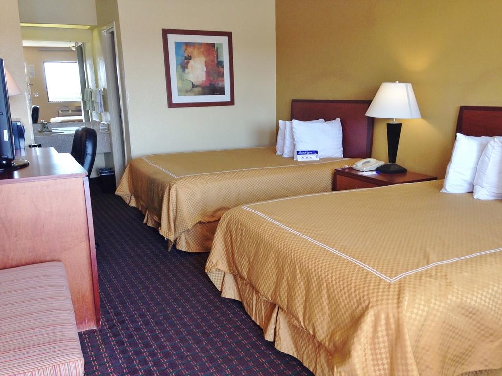 Americas Best Value Inn Юкон Номер фото